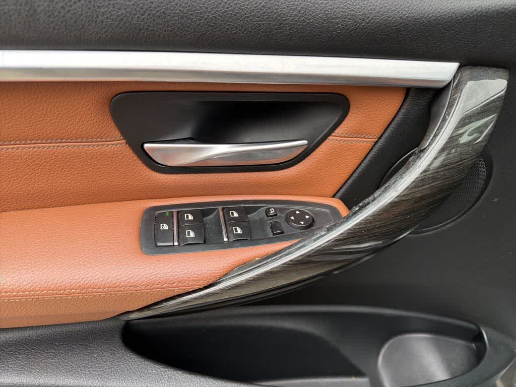 Thumbnail: 2017 BMW 3 Series - 7