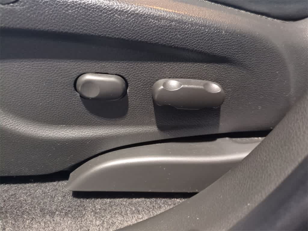 Thumbnail: 2018 Buick Encore - 17