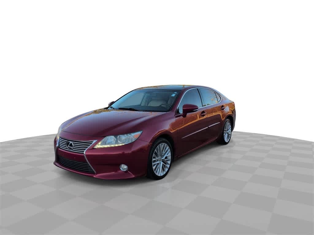 Thumbnail: 2013 Lexus ES - 4