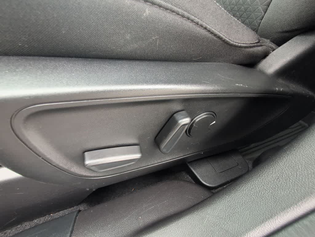 Thumbnail: 2023 Ford Escape - 17