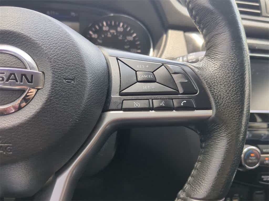 2018 Nissan Rogue SV 25