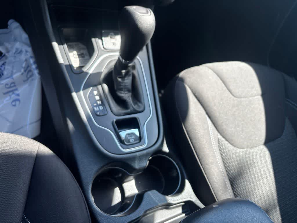 Thumbnail: 2019 Jeep Cherokee - 19
