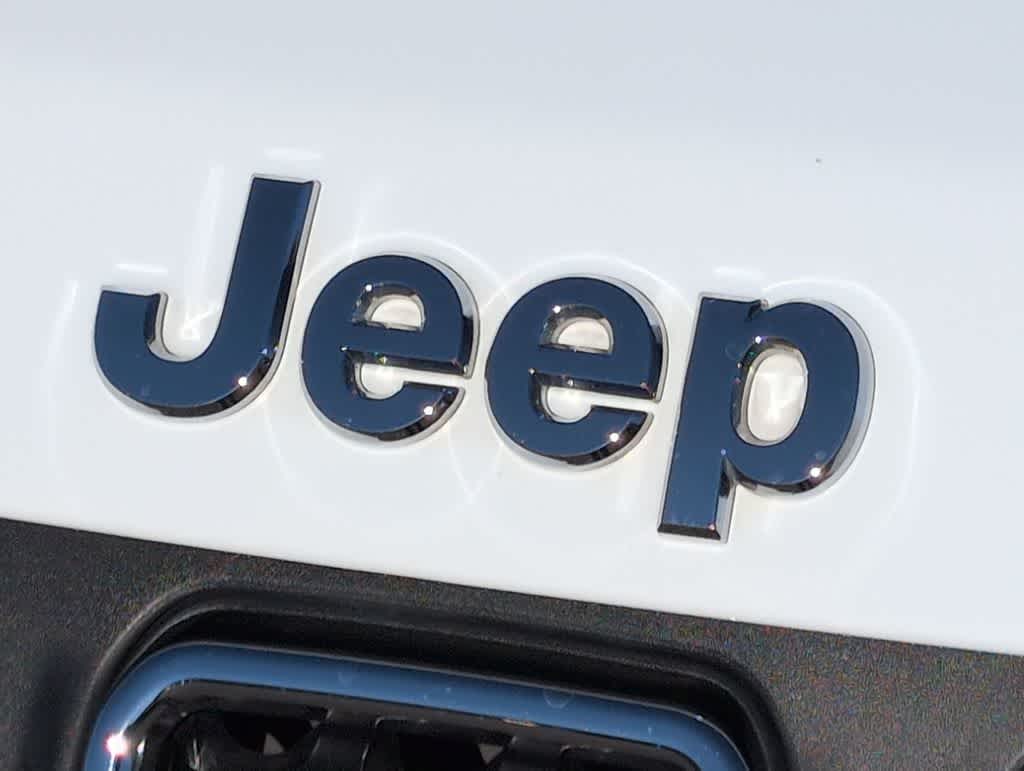 Thumbnail: 2023 Jeep Compass - 11