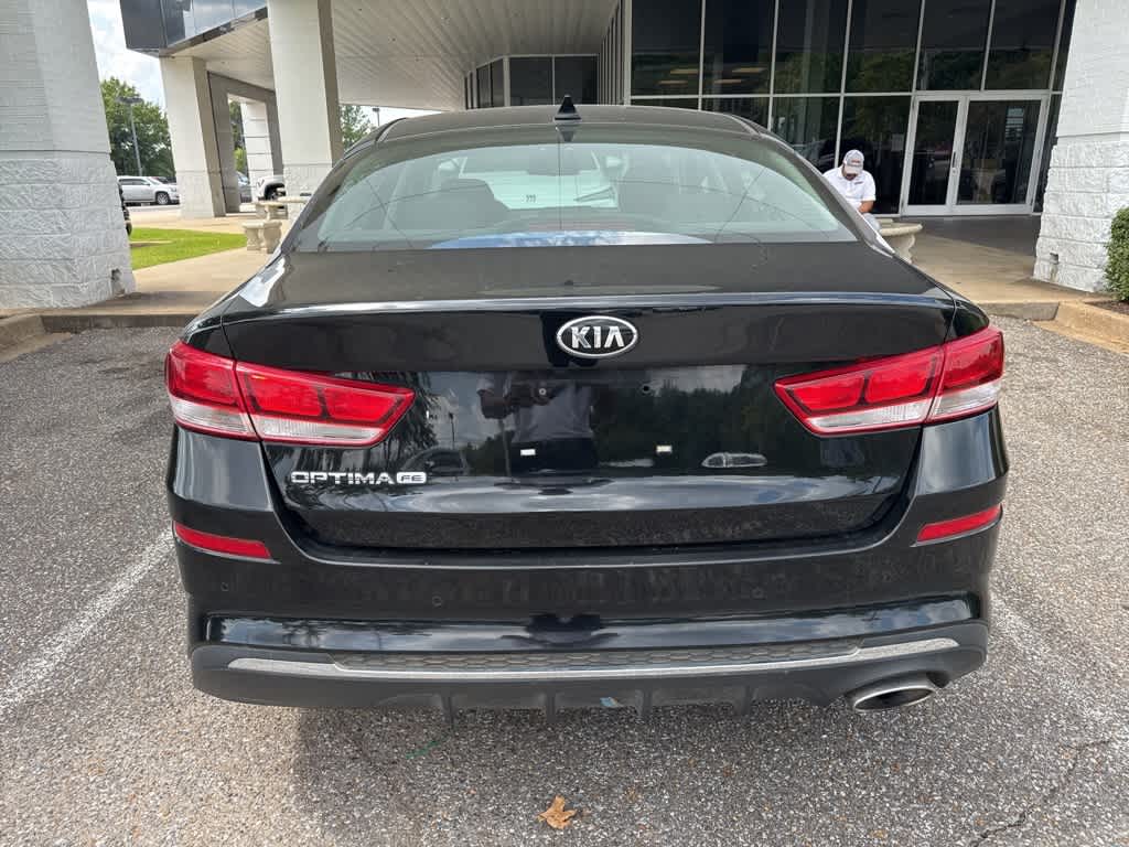 Thumbnail: 2020 Kia Optima - 4