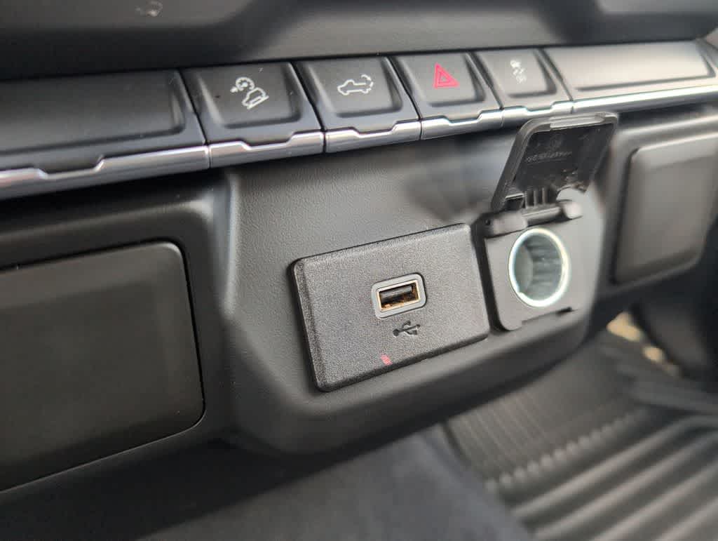 Thumbnail: 2020 Chevrolet Silverado 1500 - 30