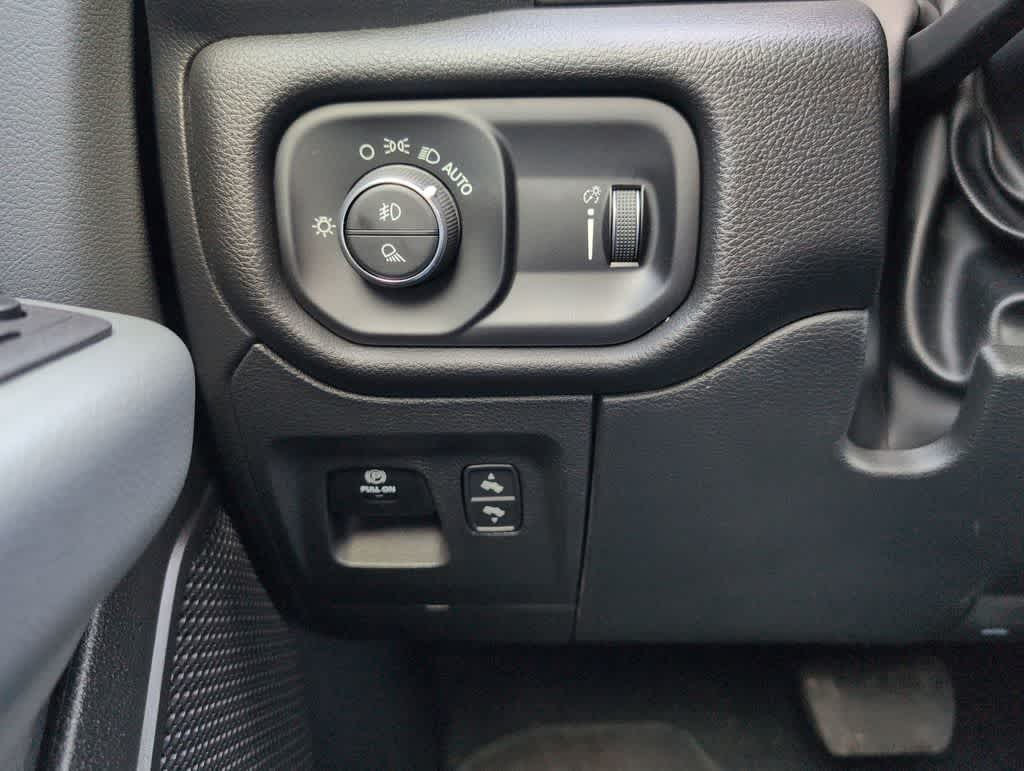 Thumbnail: 2023 RAM 1500 - 27