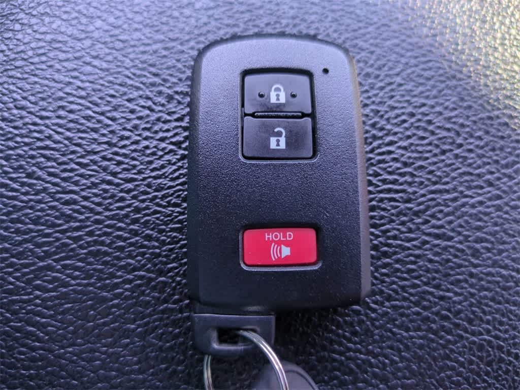 Thumbnail: 2022 Toyota Tacoma - 39