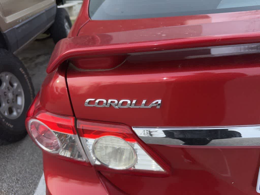 Thumbnail: 2013 Toyota Corolla - 6