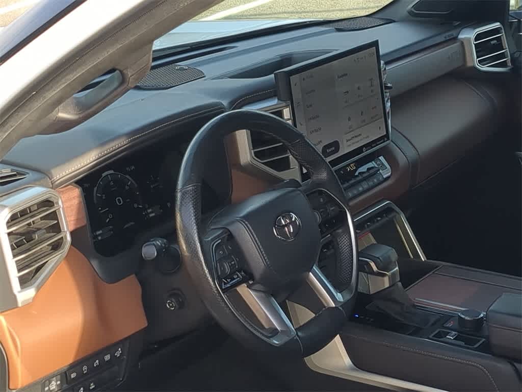 Thumbnail: 2022 Toyota Tundra - 10