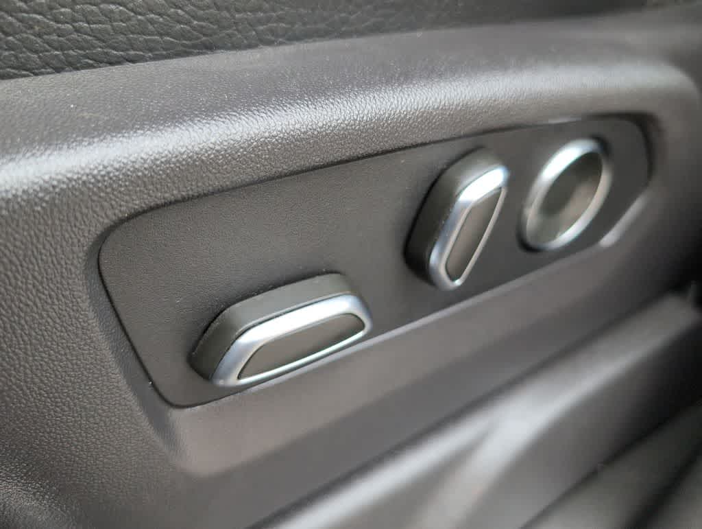 Thumbnail: 2024 GMC Sierra 2500 - 18