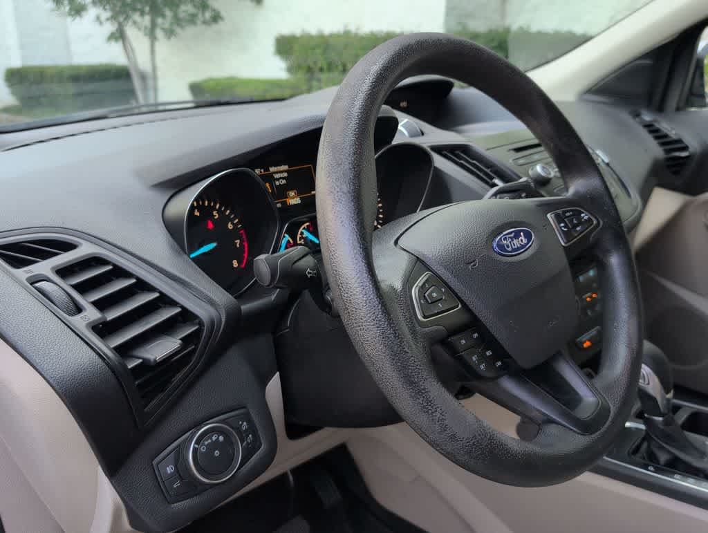 Thumbnail: 2018 Ford Escape - 9