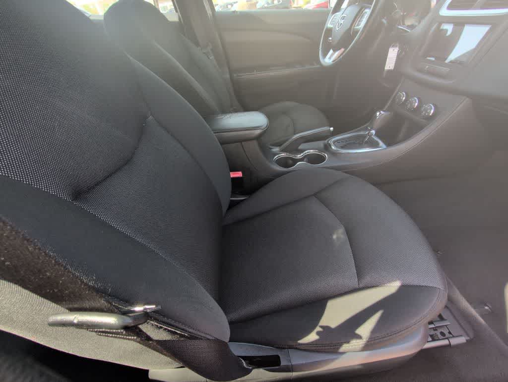 Thumbnail: 2012 Dodge Avenger - 21