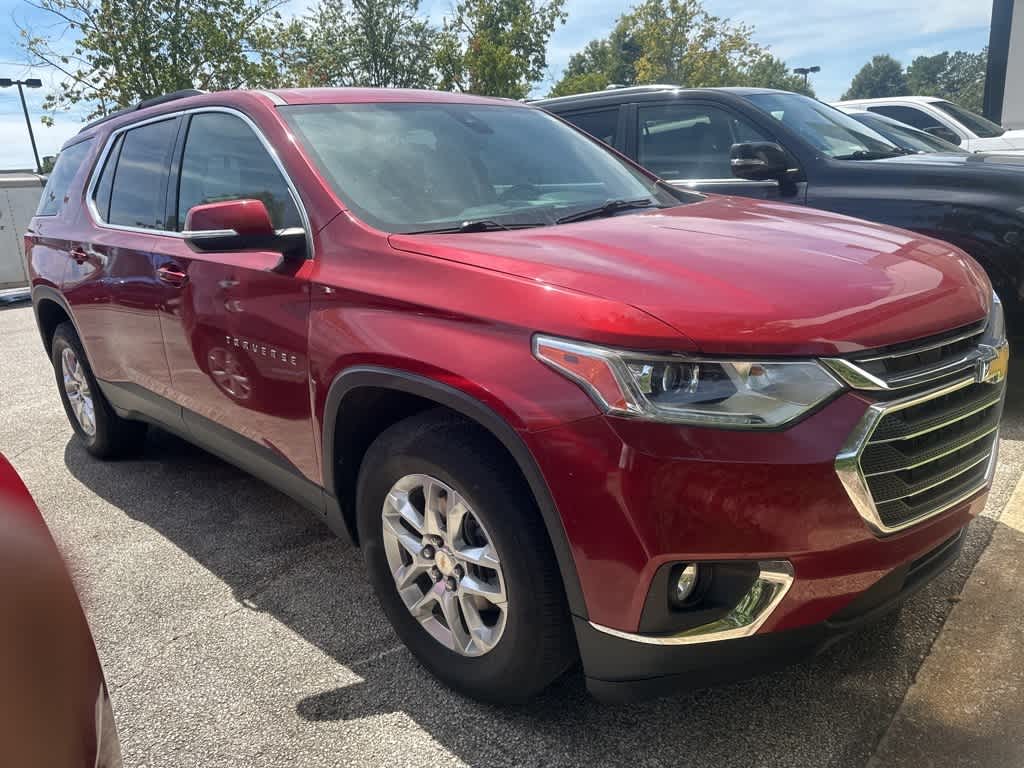 Thumbnail: 2021 Chevrolet Traverse - 2