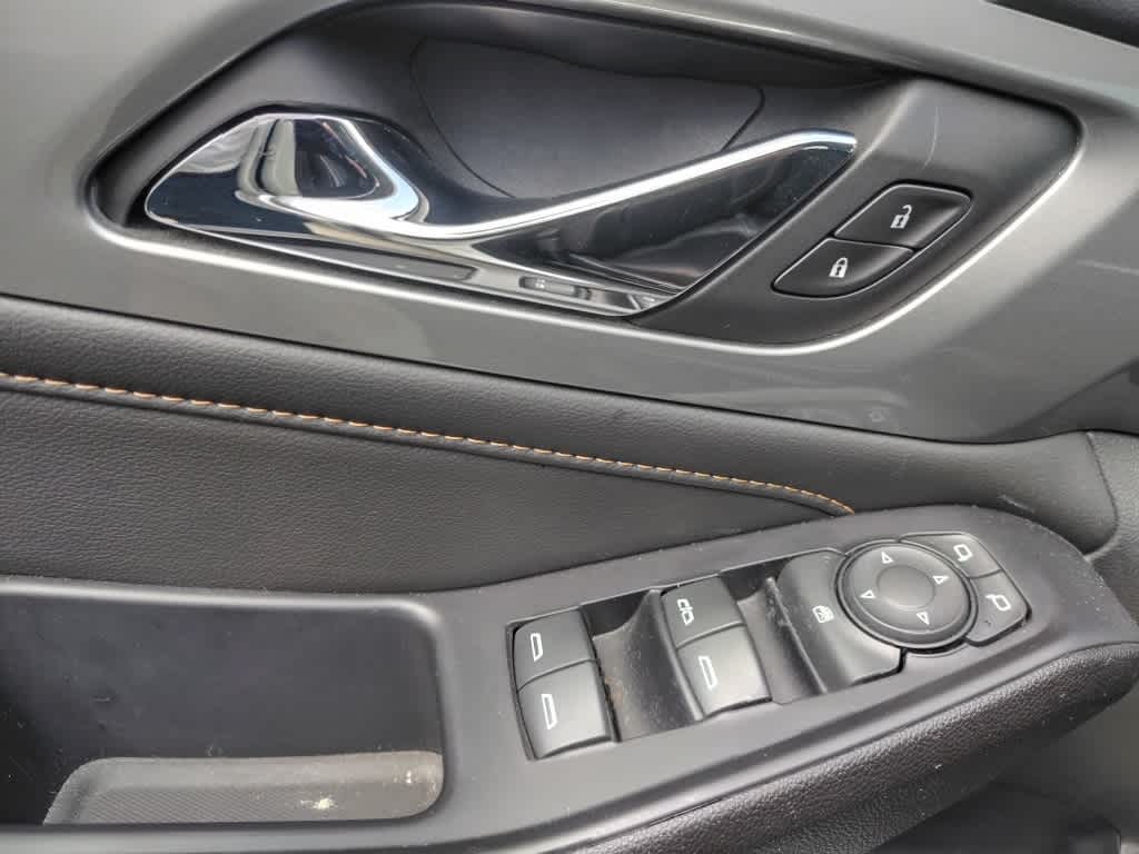Thumbnail: 2021 Chevrolet Traverse - 12