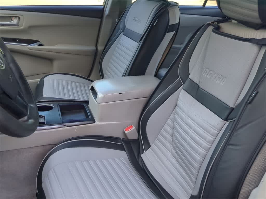 2017 Toyota Camry LE 17