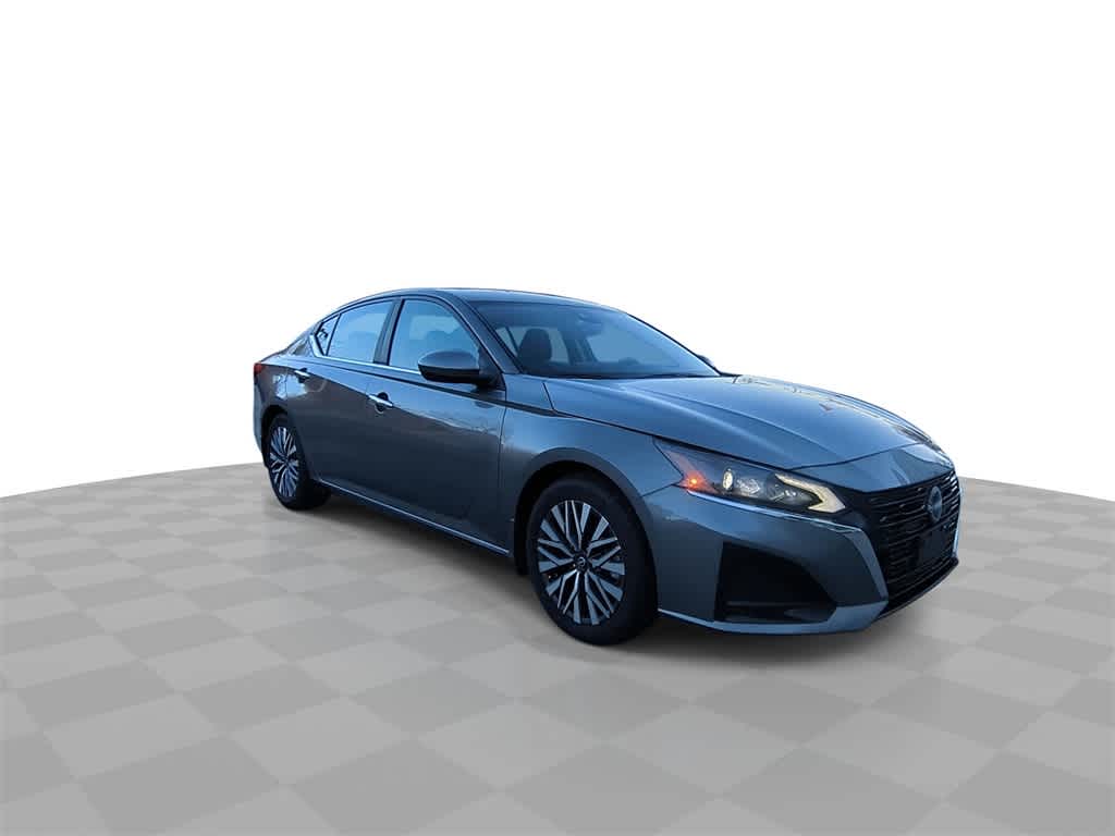 Thumbnail: 2024 Nissan Altima - 2