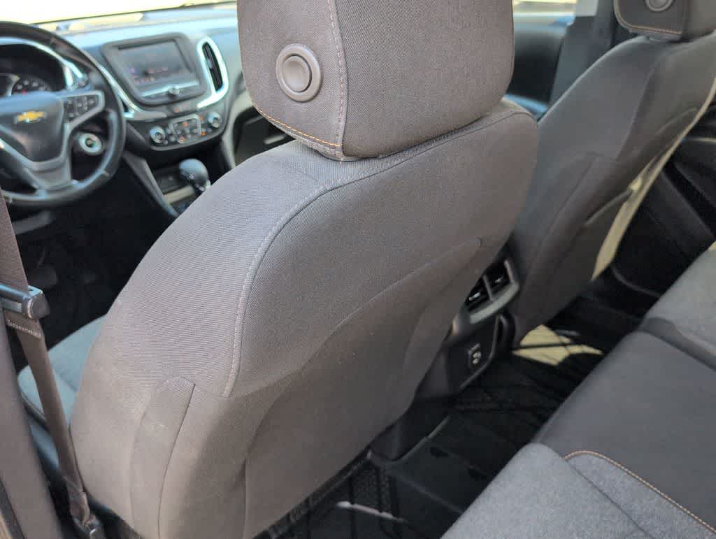 Thumbnail: 2023 Chevrolet Equinox - 18