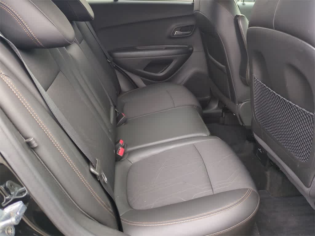 Thumbnail: 2022 Chevrolet Trax - 20