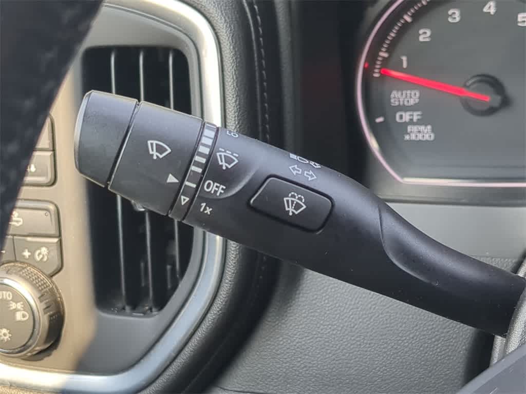 Thumbnail: 2020 Chevrolet Silverado 1500 - 24