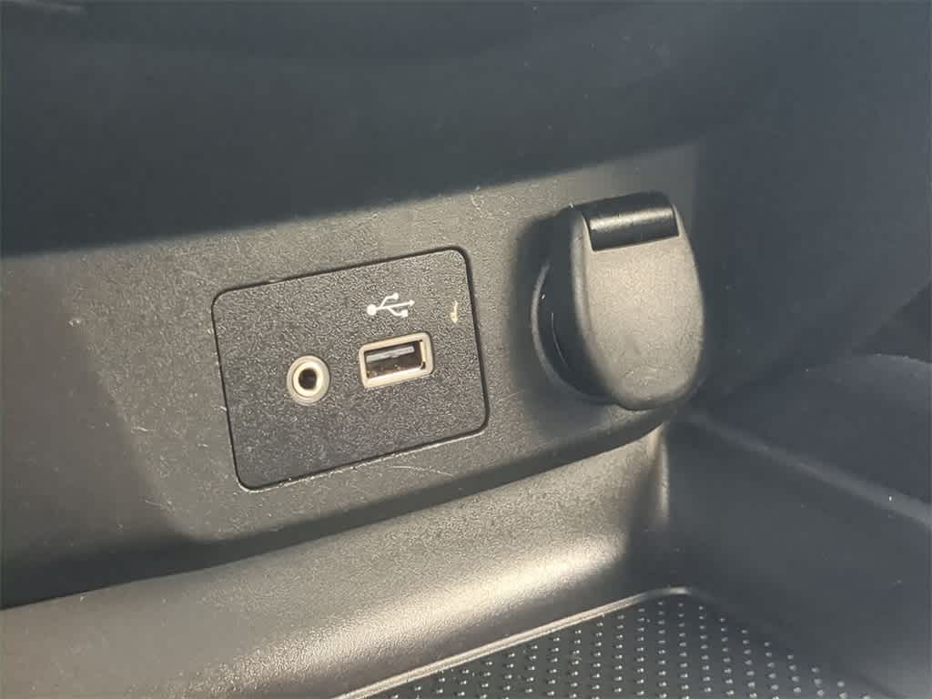 2018 Nissan Rogue SV 31