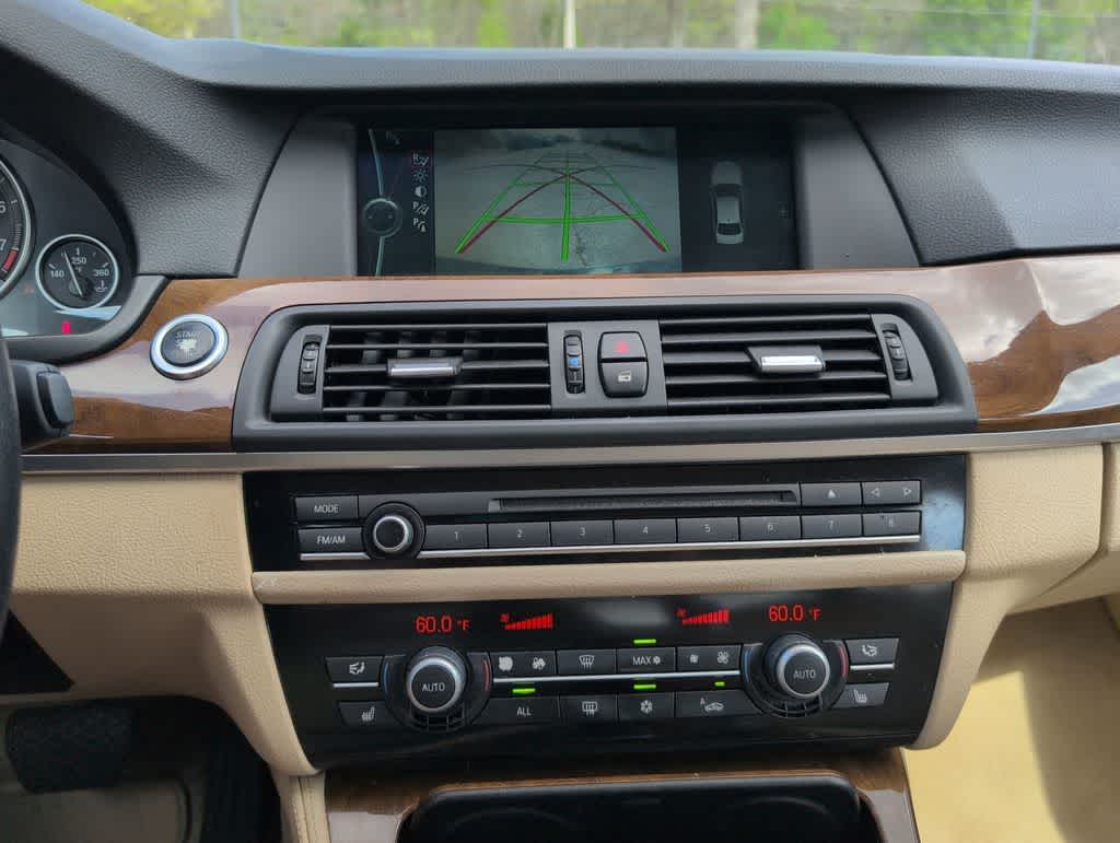 Thumbnail: 2011 BMW 5 Series - 29