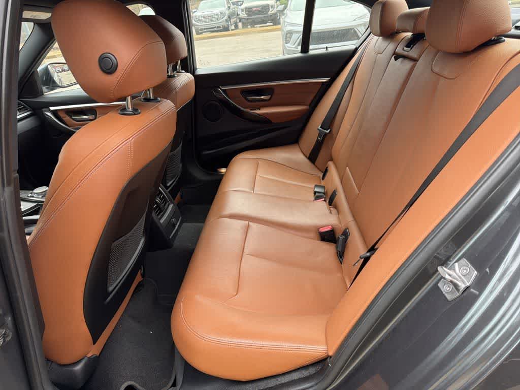 Thumbnail: 2017 BMW 3 Series - 20