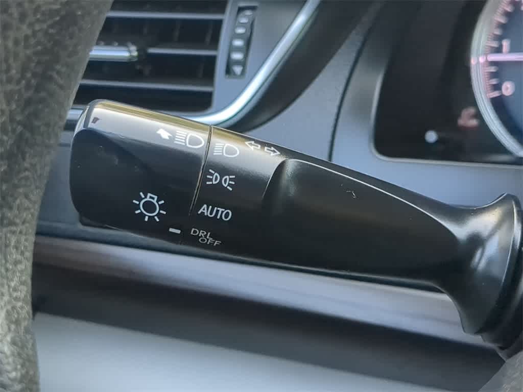 2017 Toyota Camry LE 27