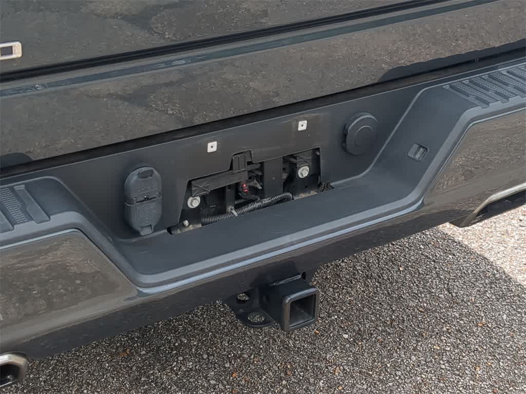 Thumbnail: 2020 Chevrolet Silverado 1500 - 32