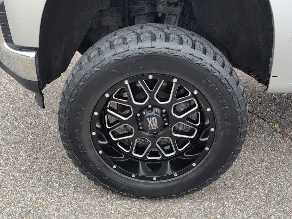 Thumbnail: 2020 Chevrolet Silverado 1500 - 13