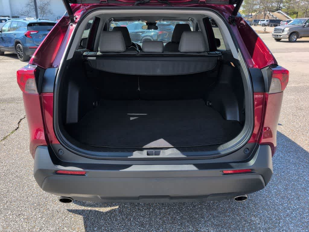 Thumbnail: 2021 Toyota RAV4 - 35