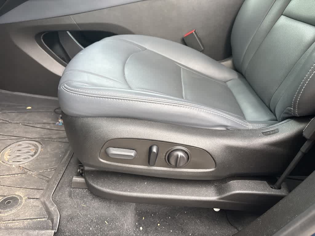 2024 Buick Enclave Essence 13