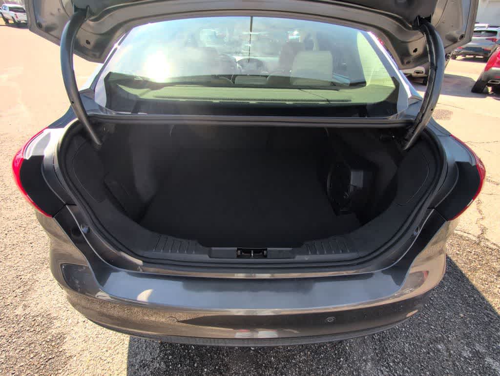 Thumbnail: 2018 Ford Focus - 36