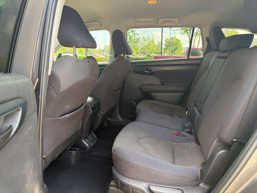 Thumbnail: 2021 Toyota Highlander - 22