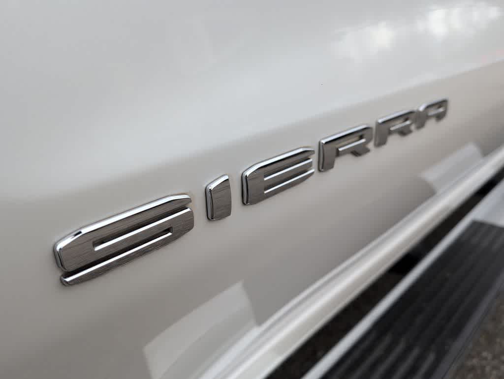 Thumbnail: 2022 GMC Sierra 1500 - 13