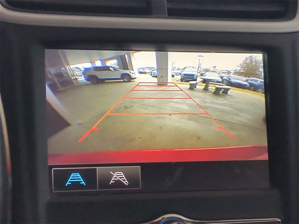 Thumbnail: 2017 Chevrolet Sonic - 28