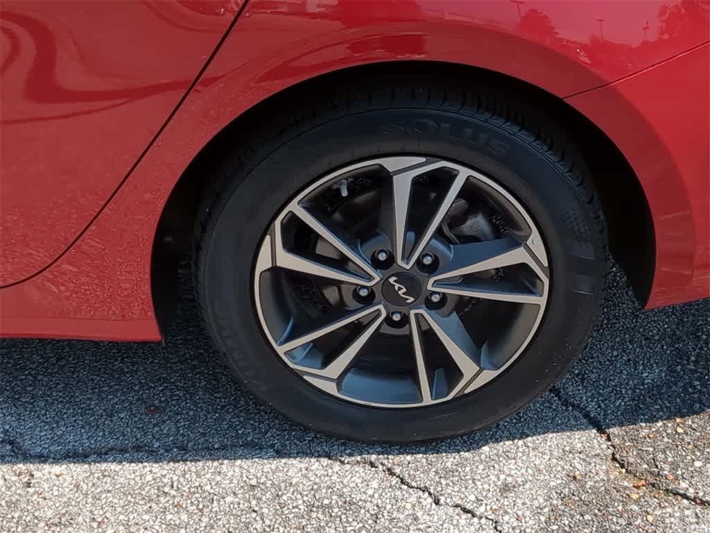 Thumbnail: 2023 Kia Forte - 13