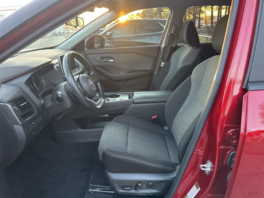 Thumbnail: 2023 Nissan Rogue - 10