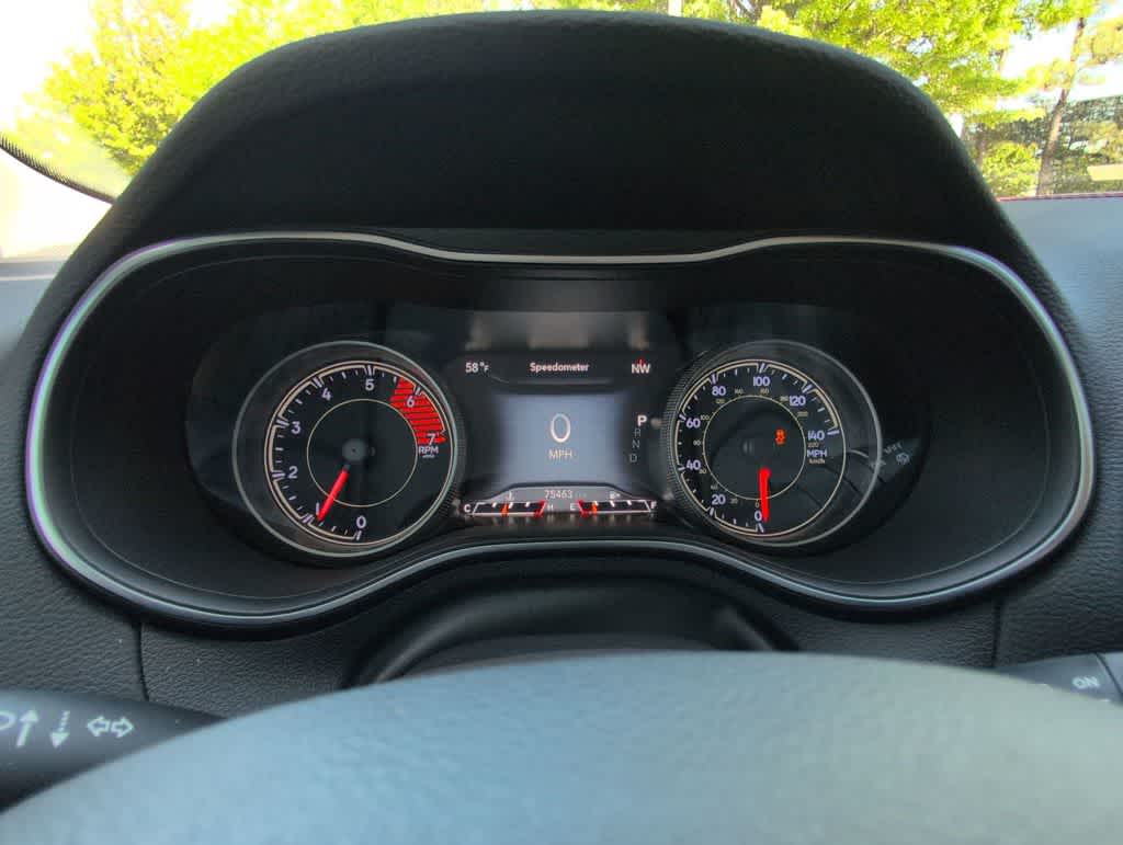 Thumbnail: 2019 Jeep Cherokee - 36