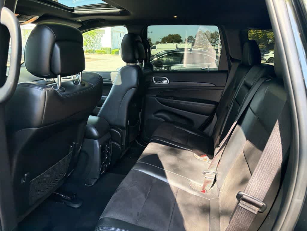 Thumbnail: 2020 Jeep Grand Cherokee - 16