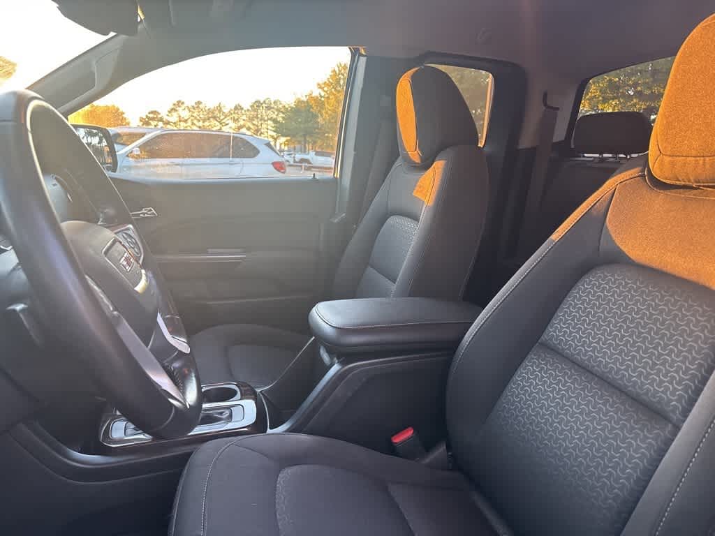Thumbnail: 2019 GMC Canyon - 18