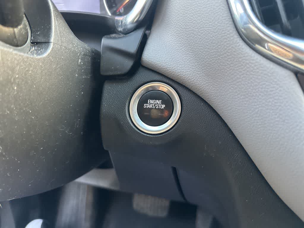 Thumbnail: 2022 Chevrolet Equinox - 15