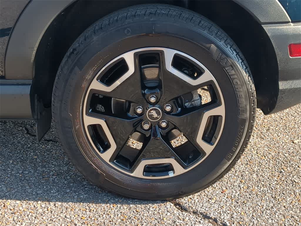 Thumbnail: 2022 Ford Bronco Sport - 14