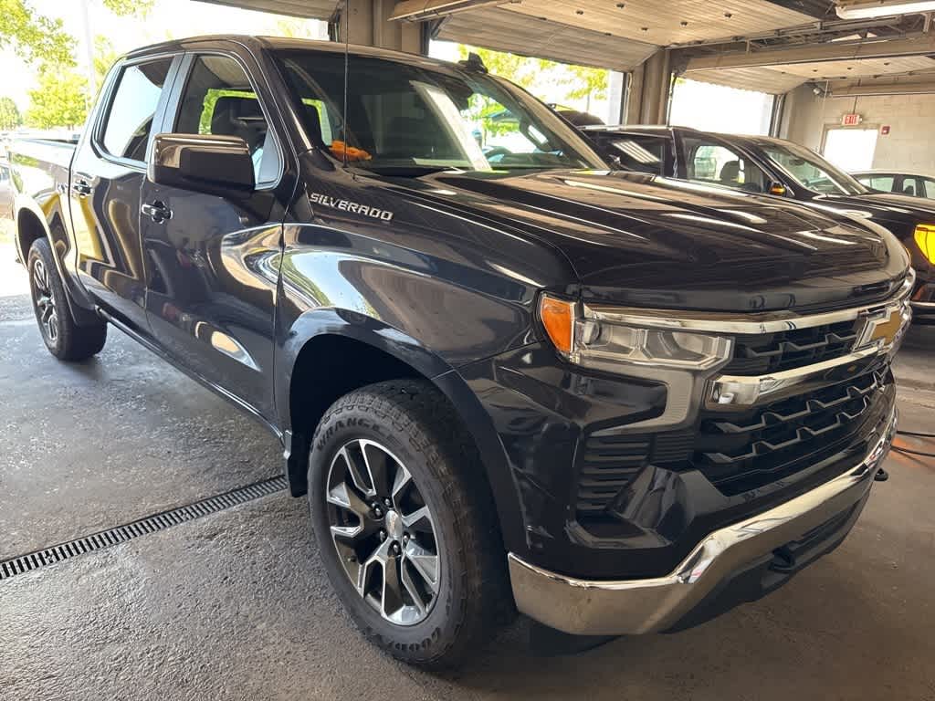 Thumbnail: 2022 Chevrolet Silverado 1500 - 11