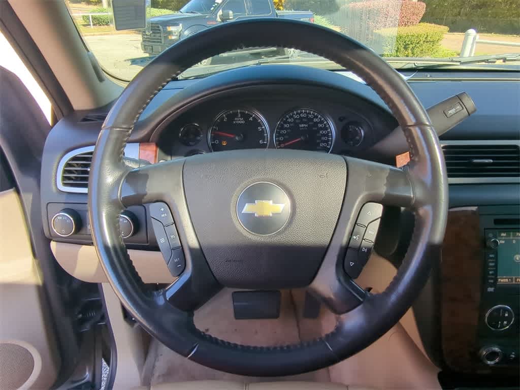 Thumbnail: 2007 Chevrolet Tahoe - 23