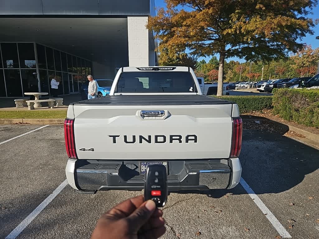 Thumbnail: 2022 Toyota Tundra - 11