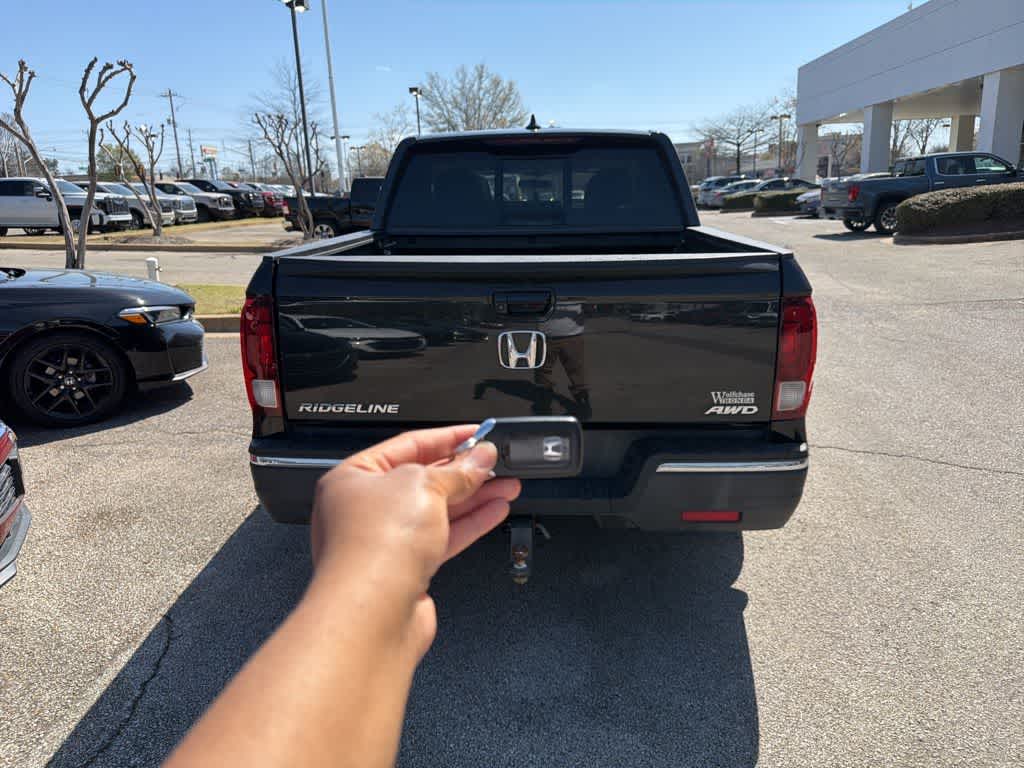 Thumbnail: 2019 Honda Ridgeline - 4