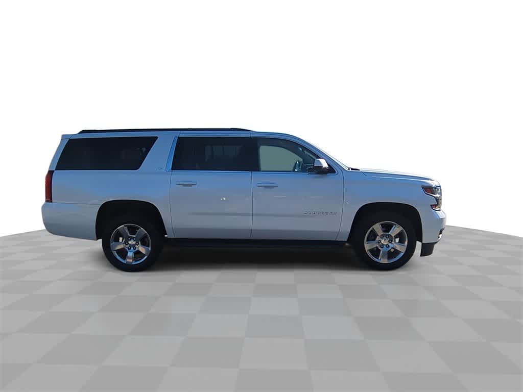 Thumbnail: 2018 Chevrolet Suburban - 9