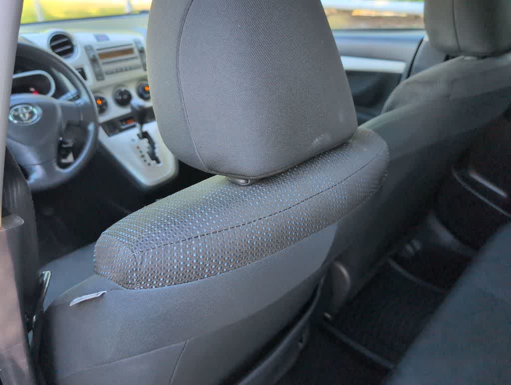 Thumbnail: 2010 Toyota Matrix - 18