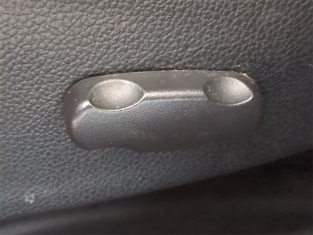 Thumbnail: 2017 Chevrolet Sonic - 17