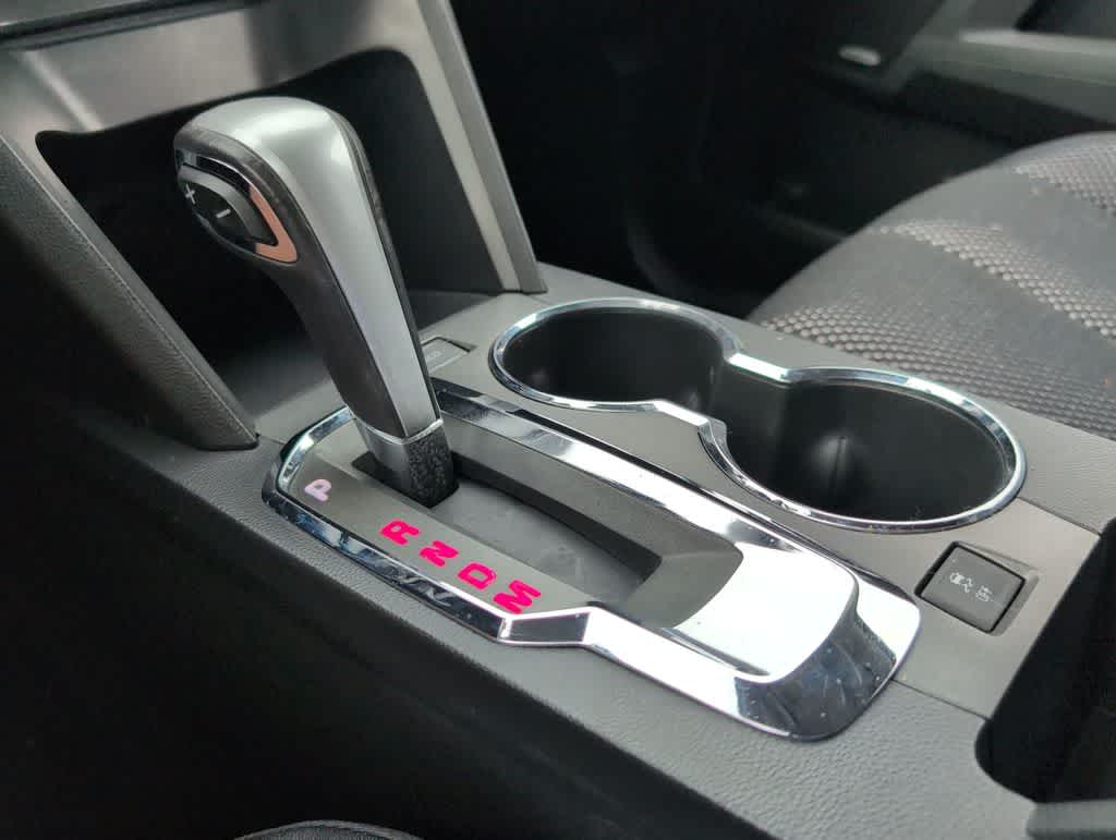 Thumbnail: 2015 GMC Terrain - 33